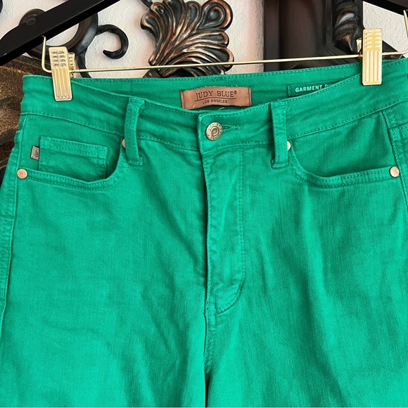 Judy Blue Women’s Kelly Green High Waist Cropped Capris Pants Trousers 5/27 - Picture 4 of 14
